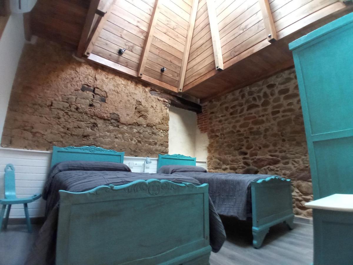Hostal La Medina De Camponaraya Exterior photo