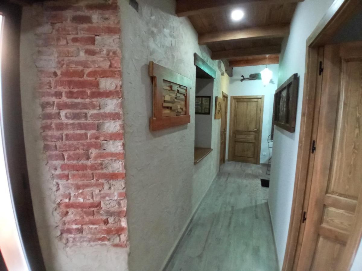 Hostal La Medina De Camponaraya Exterior photo